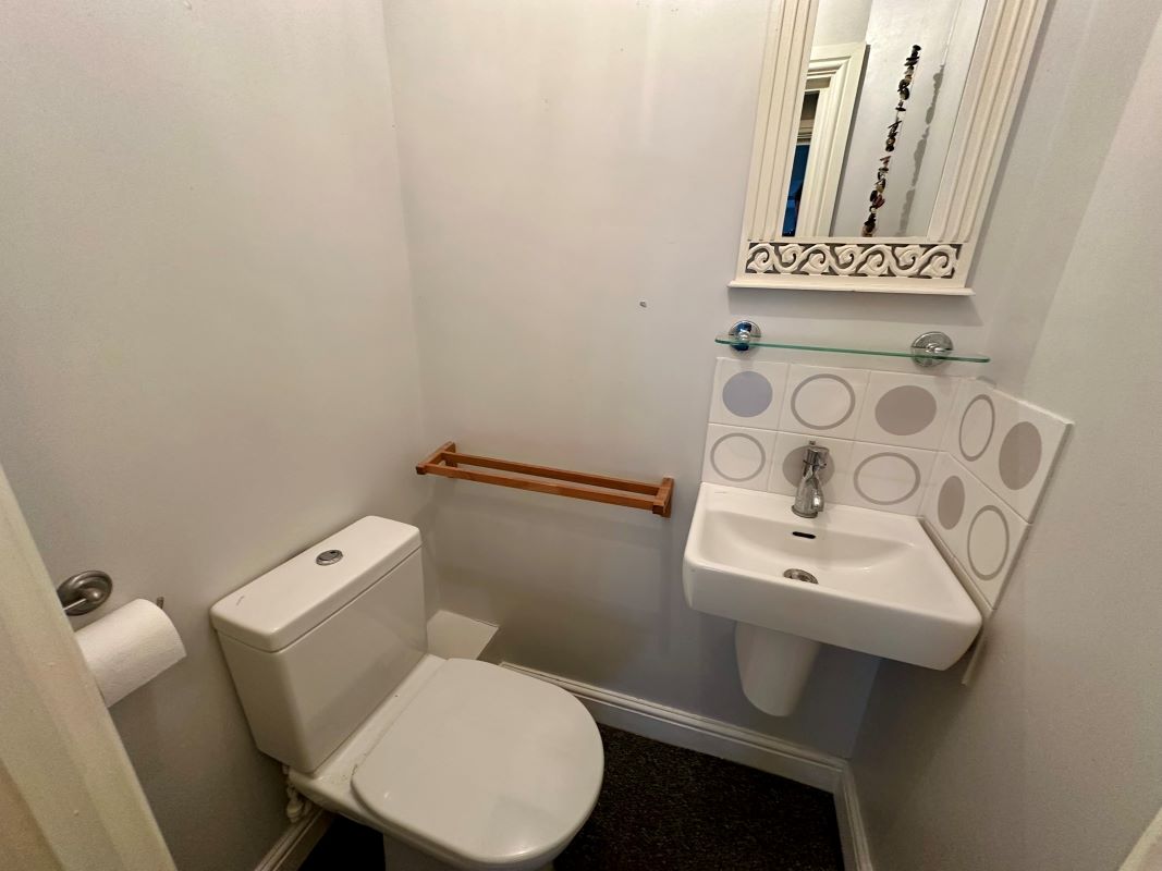 Flat 5 1 Tower Street, Ludlow, Shropshire, SY8 1RL