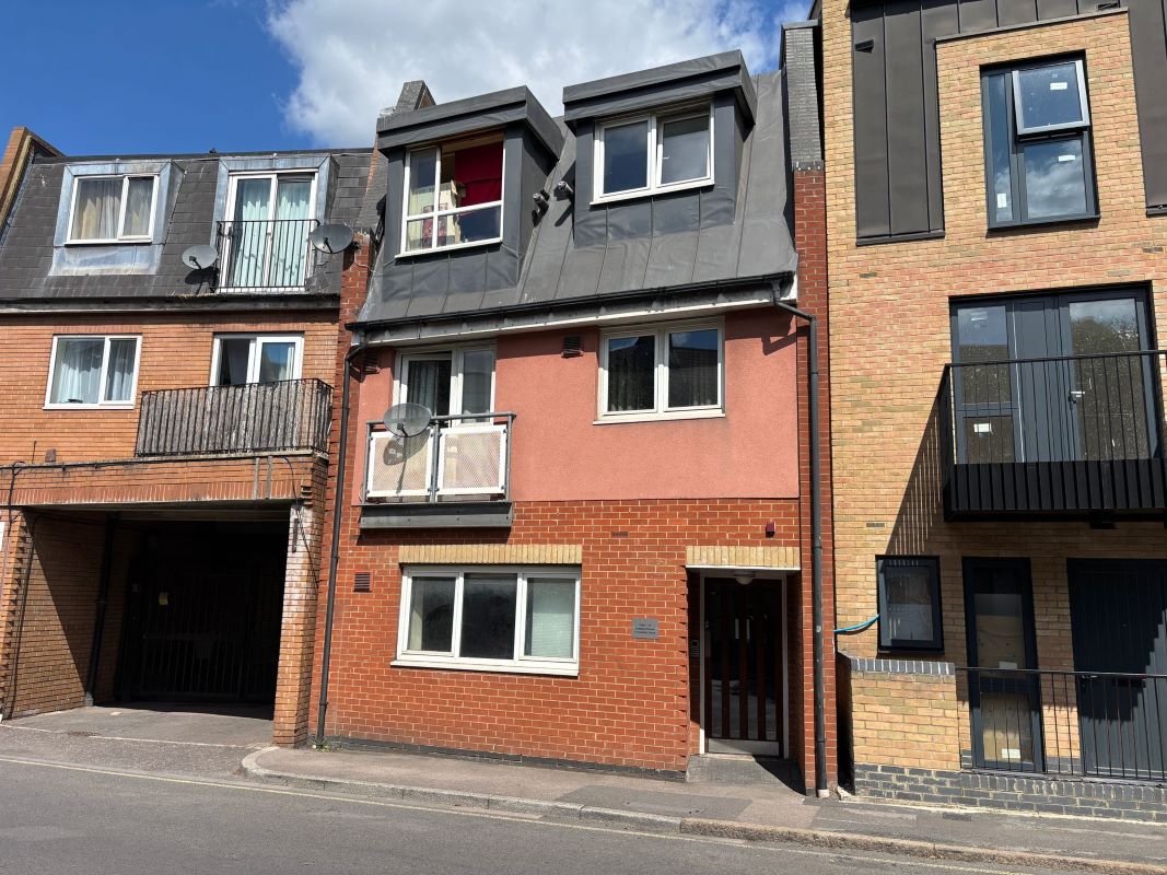 Property for Auction in London - Flat 2 Lapidge House, 5 Coombe Road, Kingston upon Thames, Surrey, KT2 7AB