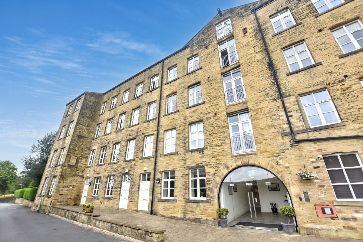 FOR SALE BY ONLINE AUCTION ON TUESDAY 5TH AUG 2025