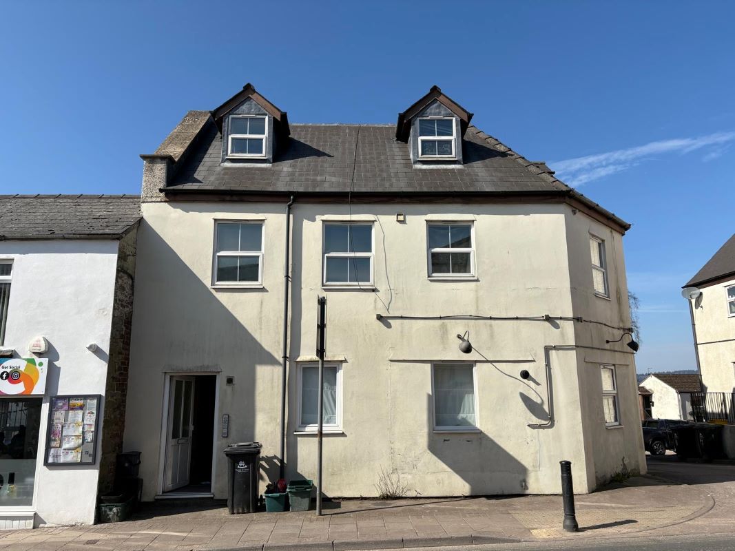 Property for Auction in Wales - Flat 5 29 Market Street, Cinderford, Gloucestershire, GL14 2RT