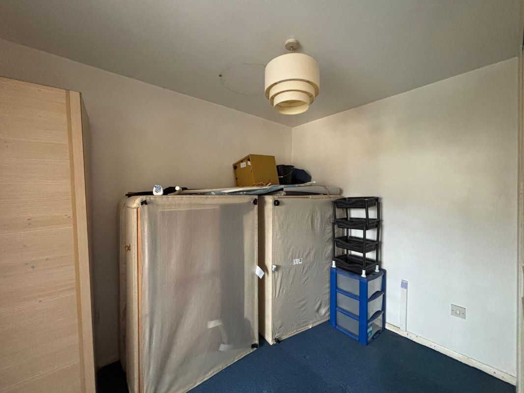 19 Green Pond Close, Walthamstow, London, E17 6EE