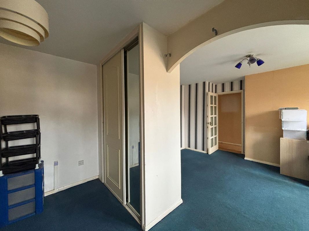 19 Green Pond Close, Walthamstow, London, E17 6EE