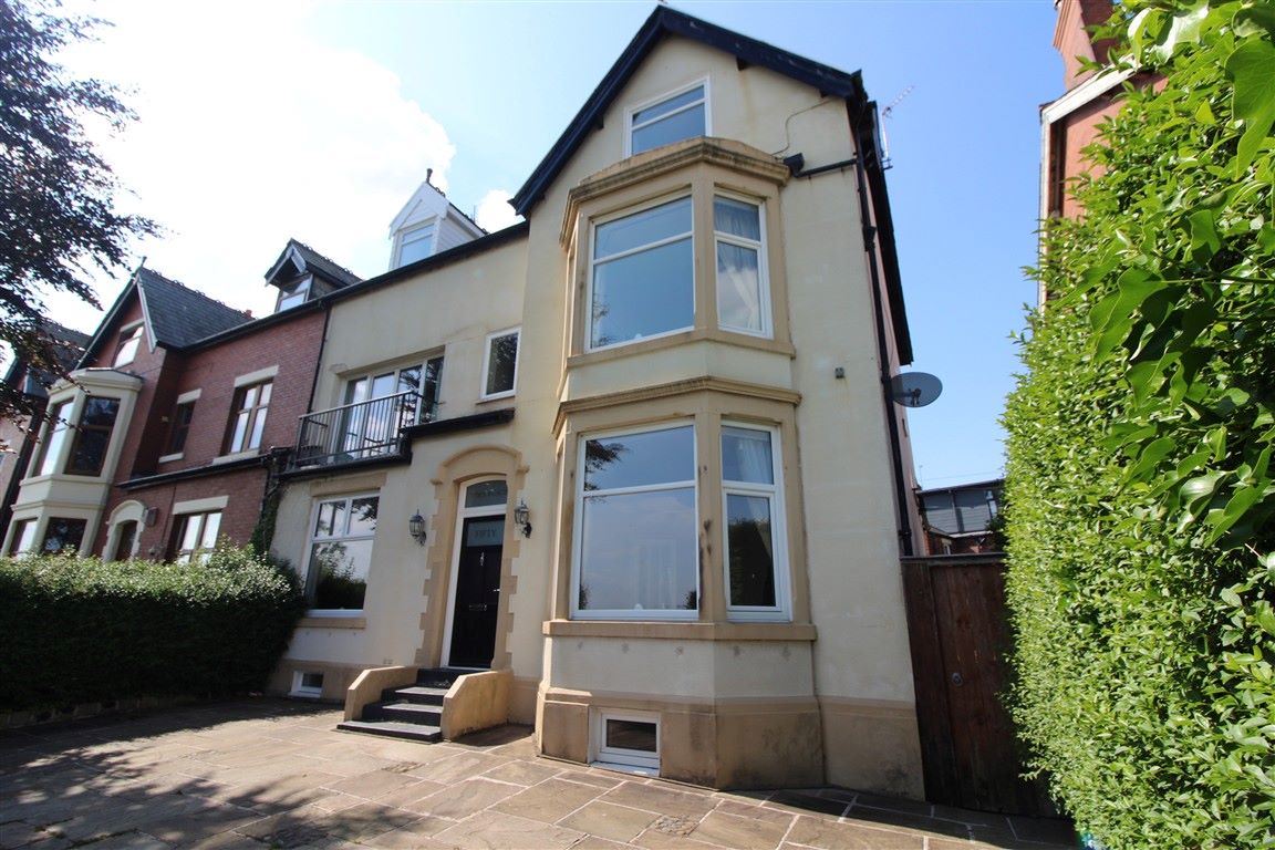 Property for Auction in North West - 50 East Beach, Lytham St. Annes, Lancashire, FY8 5EY