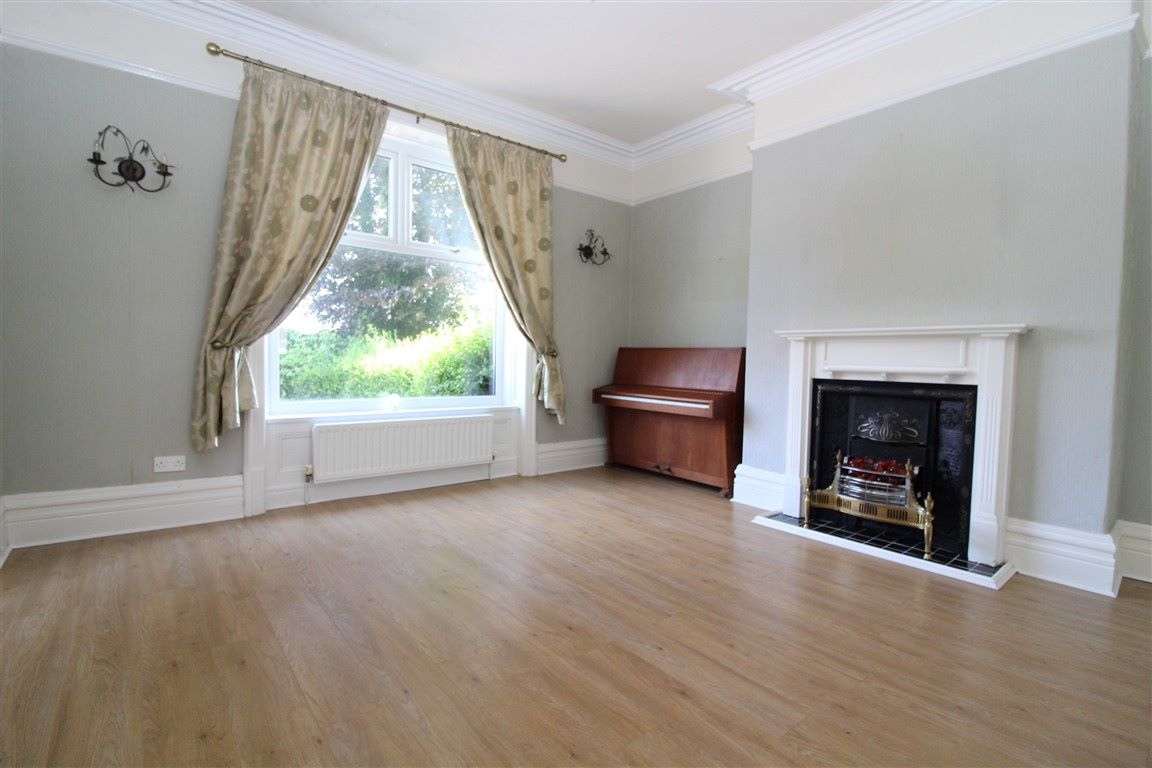 50 East Beach, Lytham St. Annes, Lancashire, FY8 5EY
