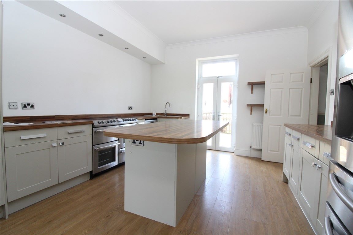 50 East Beach, Lytham St. Annes, Lancashire, FY8 5EY