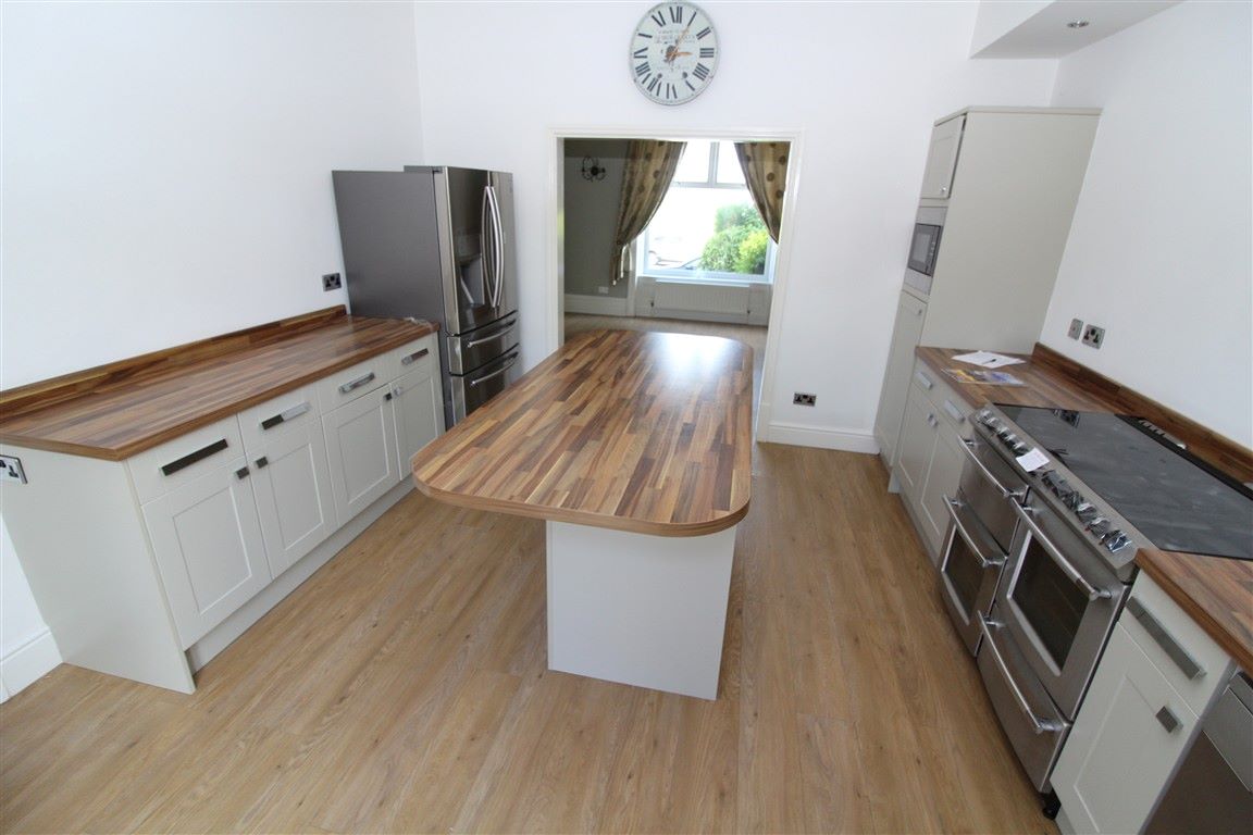 50 East Beach, Lytham St. Annes, Lancashire, FY8 5EY