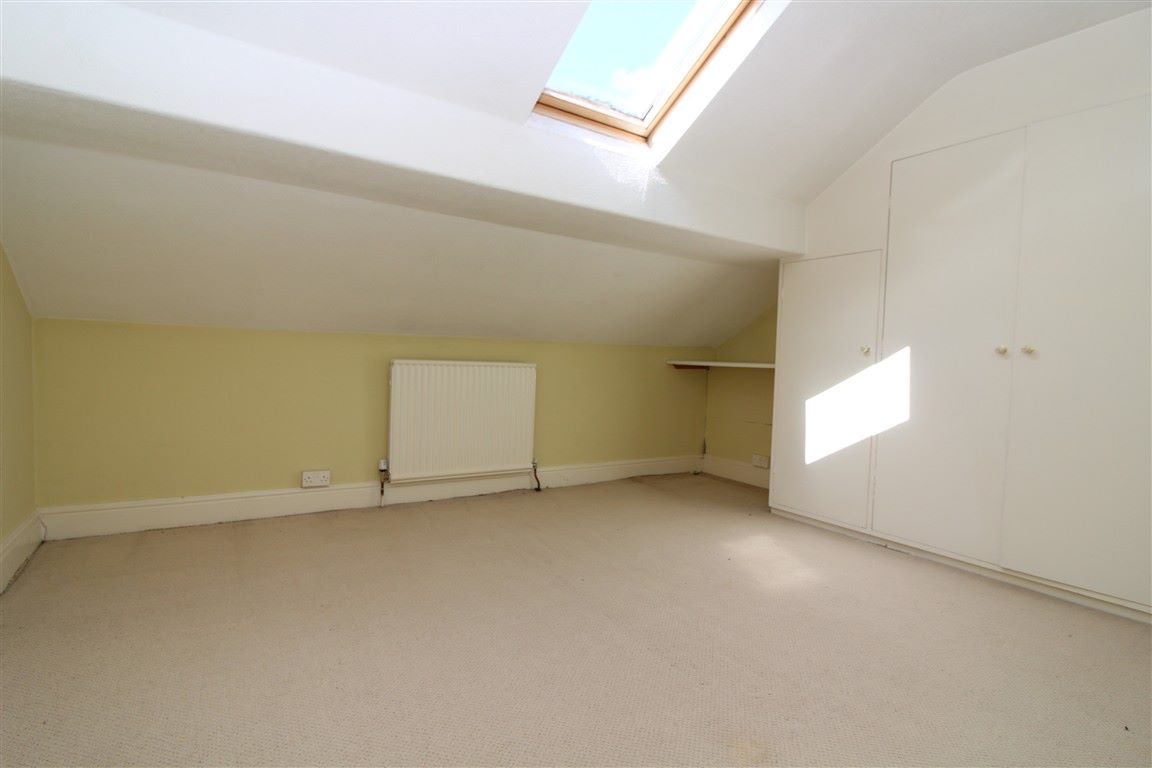 50 East Beach, Lytham St. Annes, Lancashire, FY8 5EY