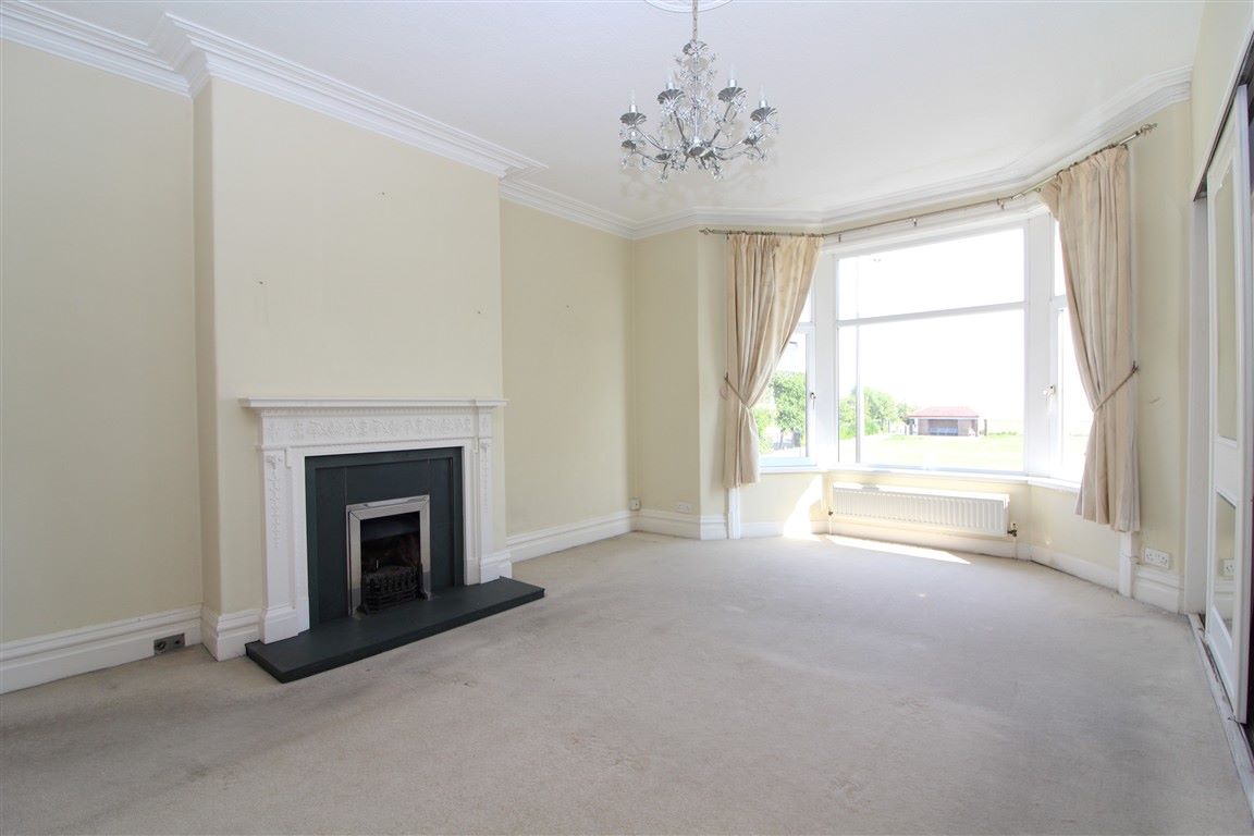 50 East Beach, Lytham St. Annes, Lancashire, FY8 5EY