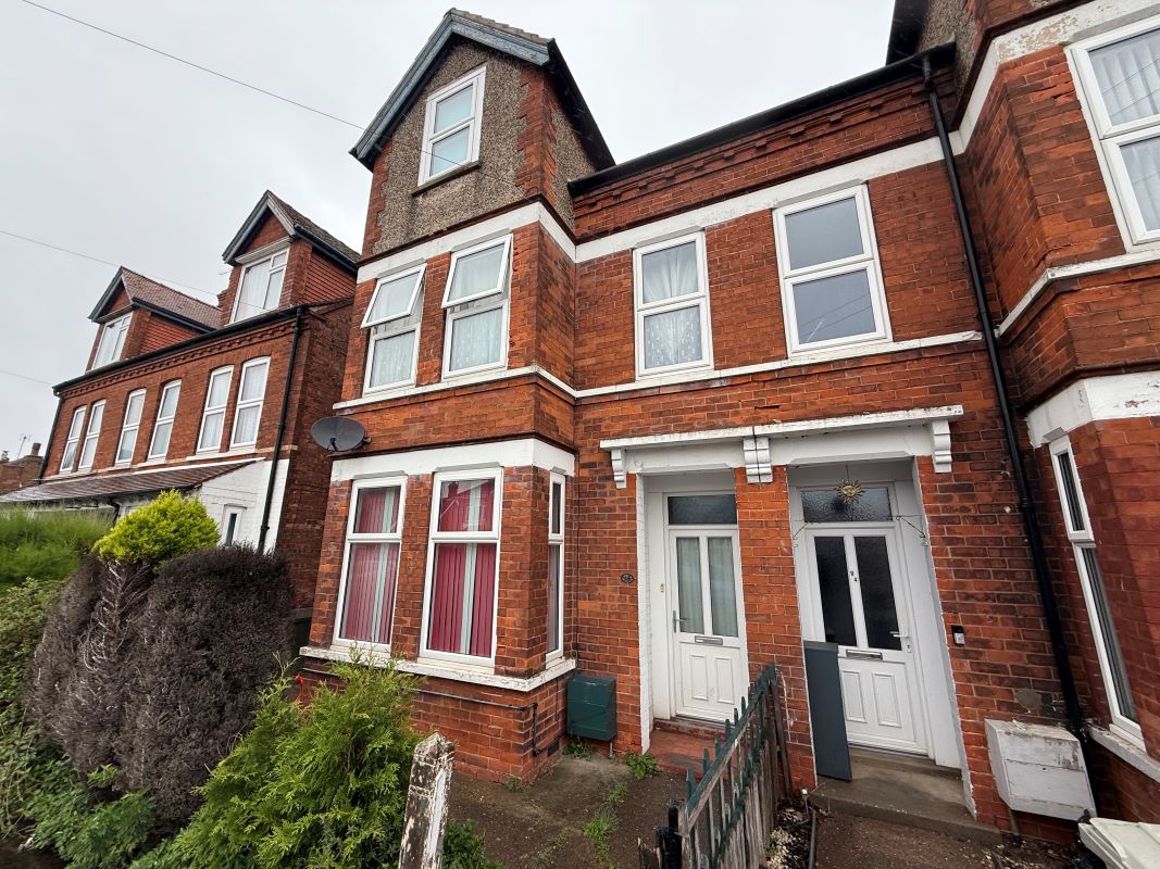 Property for Auction in Lincolnshire - 96 Wainfleet Road, Skegness, Lincolnshire, PE25 3RQ