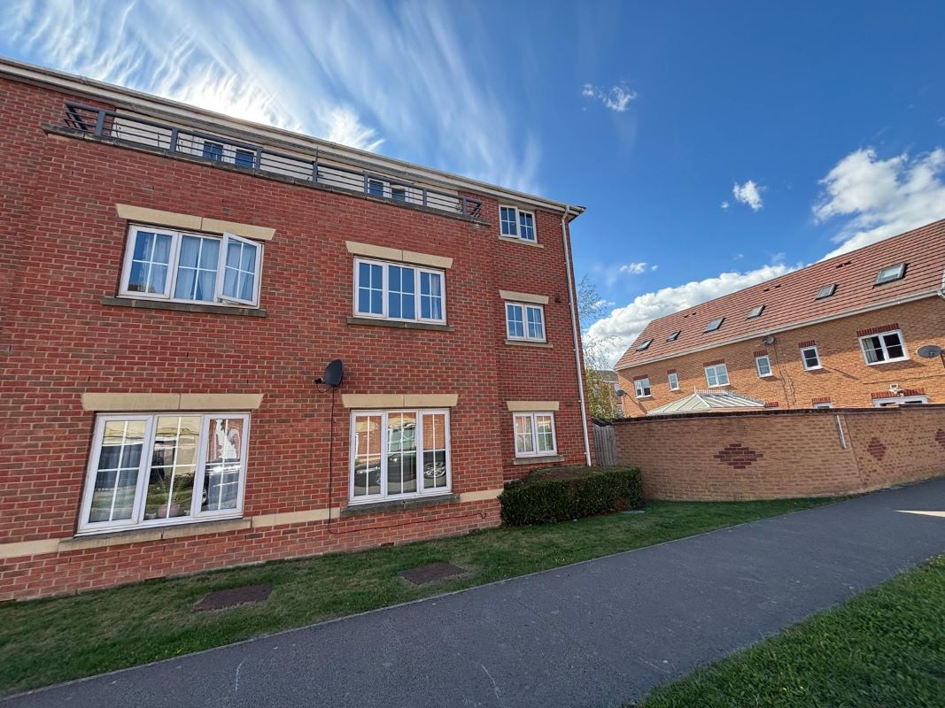 Property for Auction in Lincolnshire - 78 Harris Road Armthorpe, Doncaster, South Yorkshire, DN3 2FE
