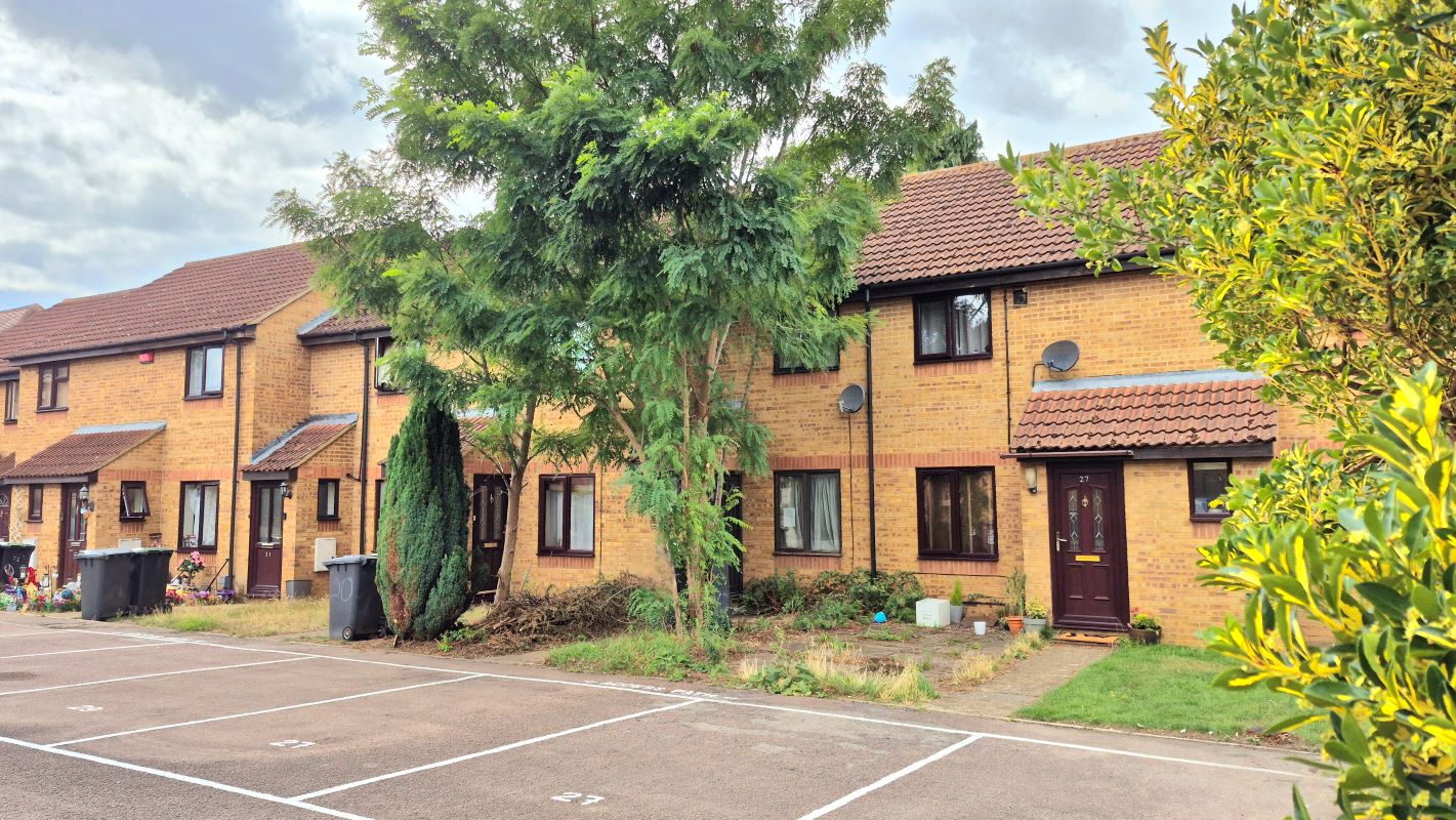 Property for Auction in Bedfordshire and Buckinghamshire - 29 Badgers Close Flitwick, Bedford, Bedfordshire, MK45 1BN