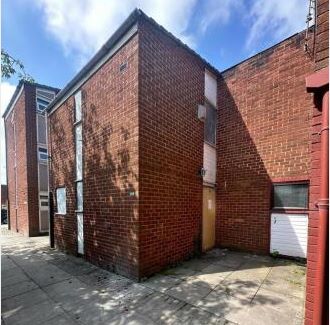 Property for Auction in North West - 258 Alderley, Skelmersdale, Lancashire, WN8 9NA