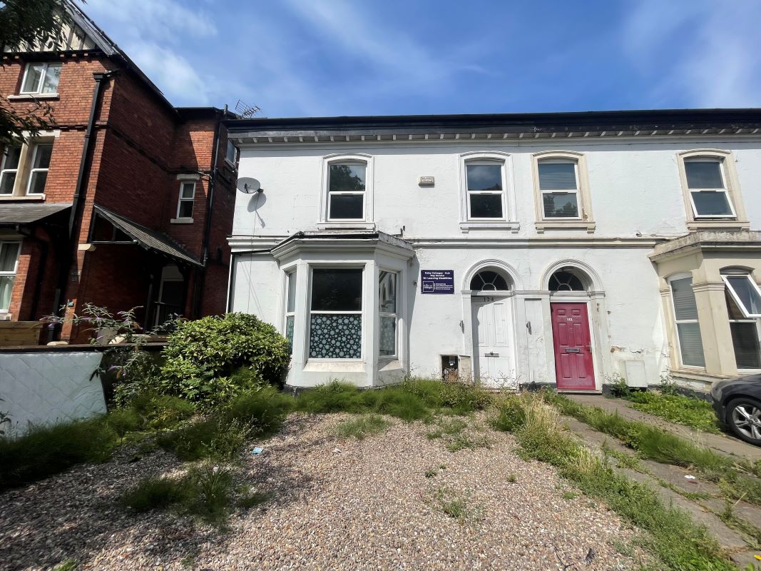 Property for Auction in Nottinghamshire & Derby - 124 Uttoxeter New Road, Derby, Derbyshire, DE22 3JB