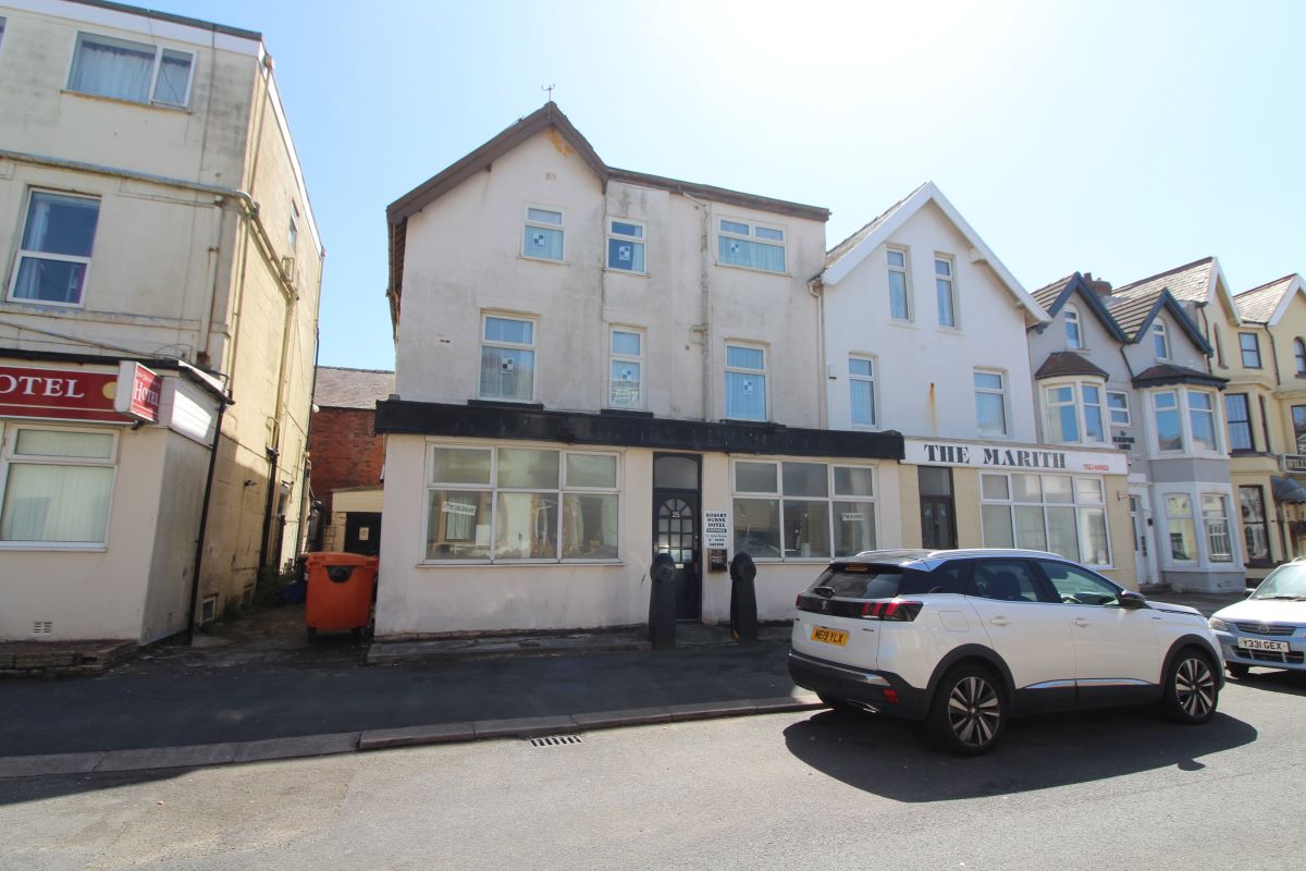 Property for Auction in North West - 25 Wellington Road, Blackpool, Lancashire, FY1 6AR