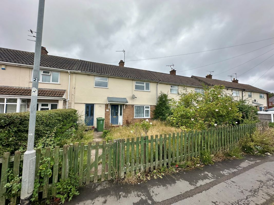 Property for Auction in Cheshire, Staffordshire & Shropshire - 7 Brook House Lane Featherstone, Wolverhampton, West Midlands, WV10 7AW