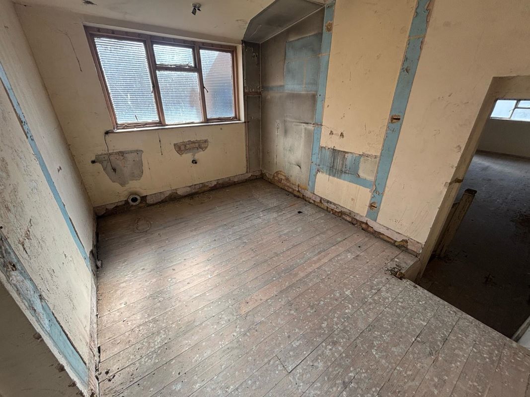 Cleethorpes, South Humberside, DN35 8HL - Online Auctions