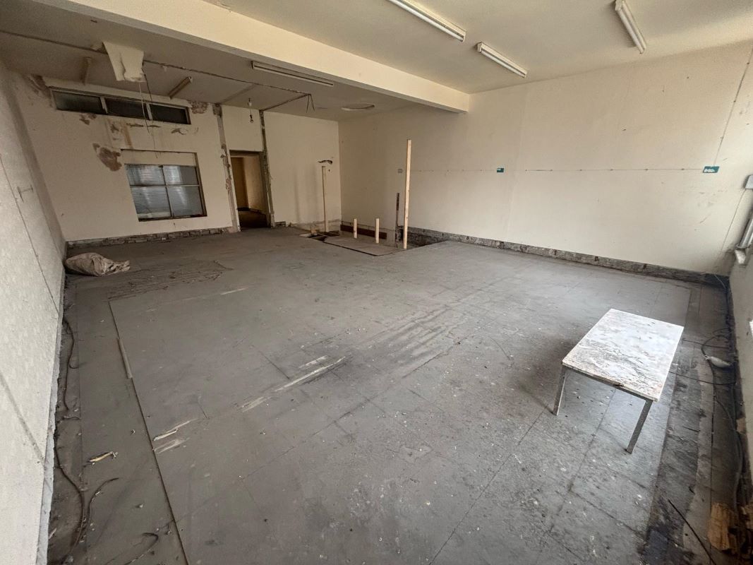 Cleethorpes, South Humberside, DN35 8HL - Online Auctions