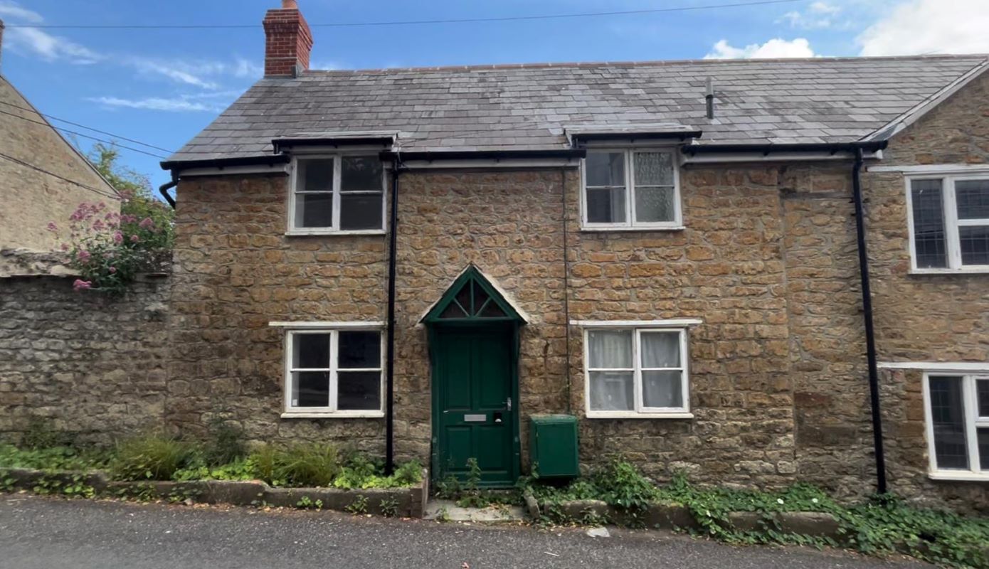 Property for Auction in South West - 22 North Street, Beaminster, Dorset, DT8 3DZ