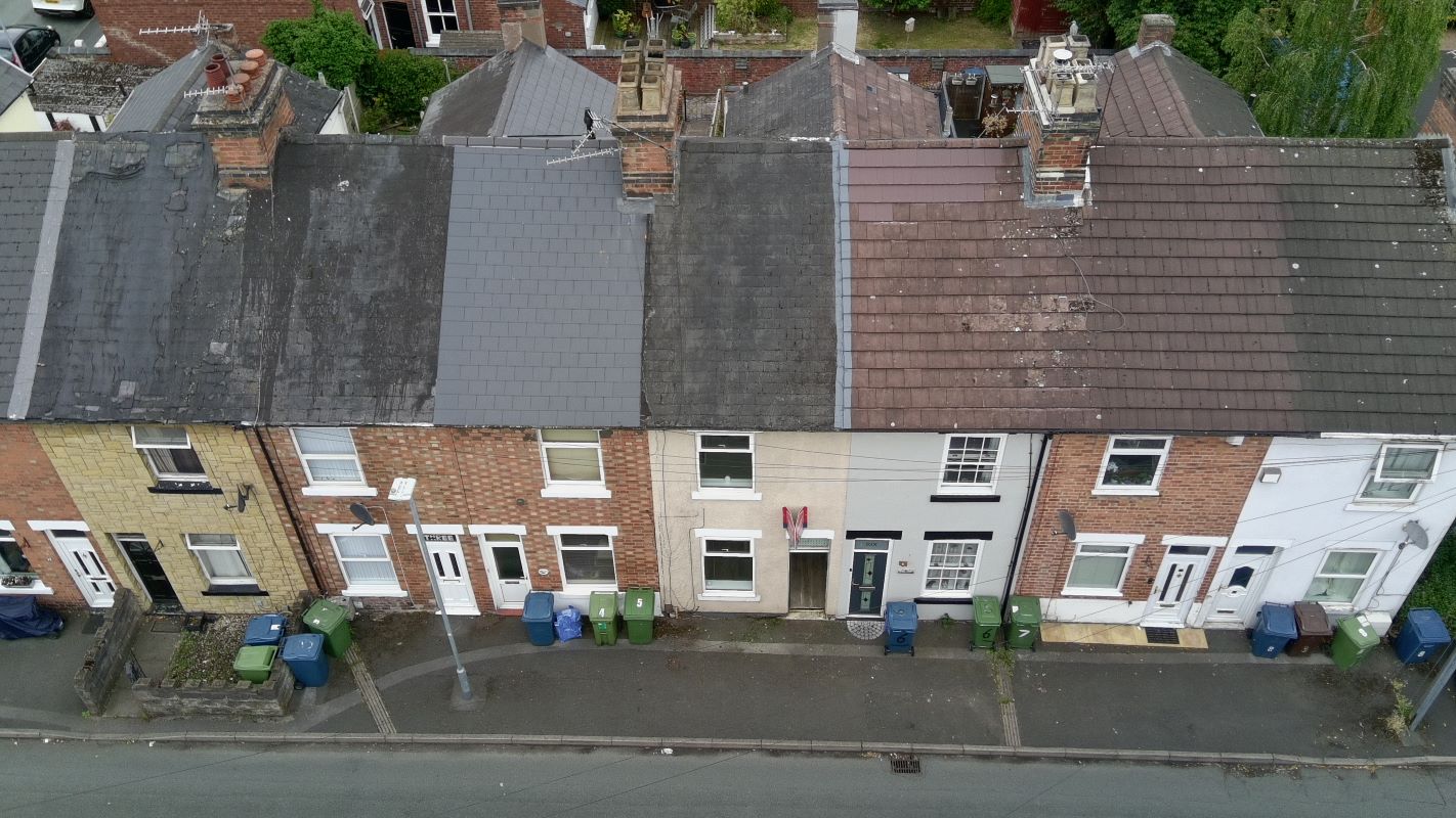 2 BED UPSTAIRS BATHROOM TERRACE FOR AUCTION