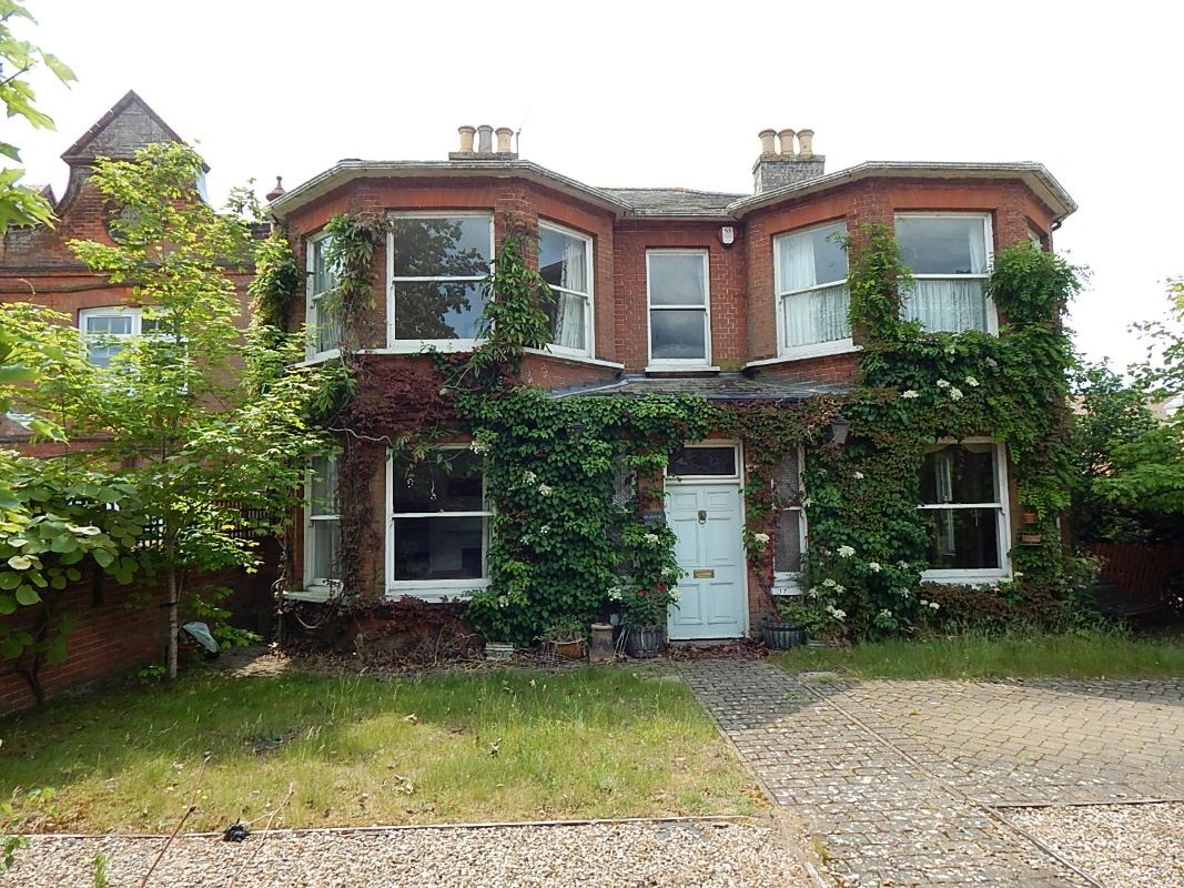 Property for Auction in East Anglia - Beavan House 59 Victoria Road, Diss, Suffolk, IP22 4JE