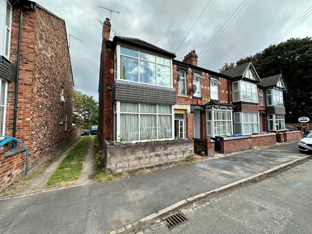 Property for Auction in Cheshire, Staffordshire & Shropshire - 13 St. Edmunds Avenue, Newcastle, Staffordshire, ST5 0AB