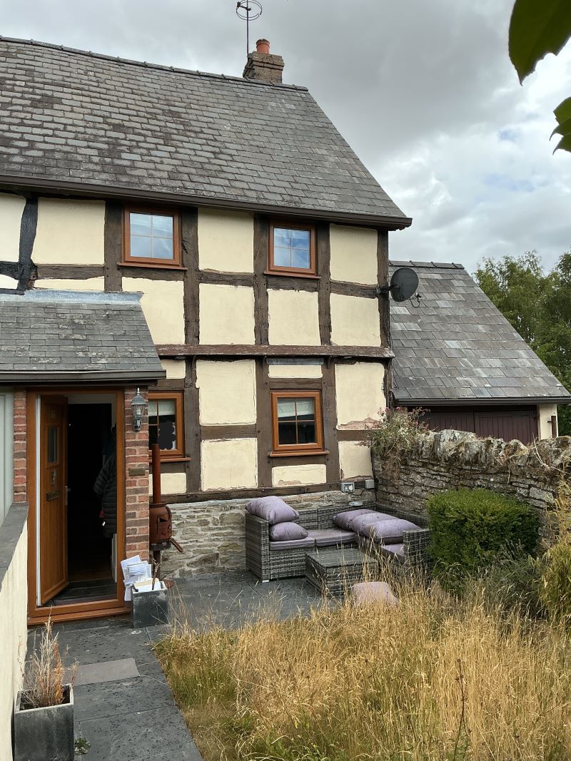 Property for Auction in Wales - 16 Hanbury Green Shobdon, Leominster, Herefordshire, HR6 9NS