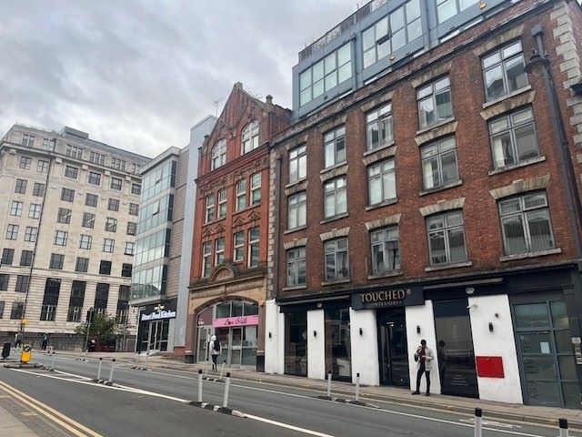 Property for Auction in North West - 40 The Gallery 26 Blackfriars Street, Salford, Lancashire, M3 5JS