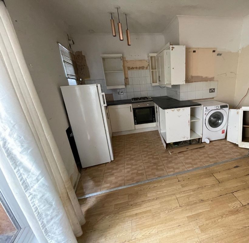 424 Sutton Road, Southend-On-Sea, Essex, SS2 5EZ