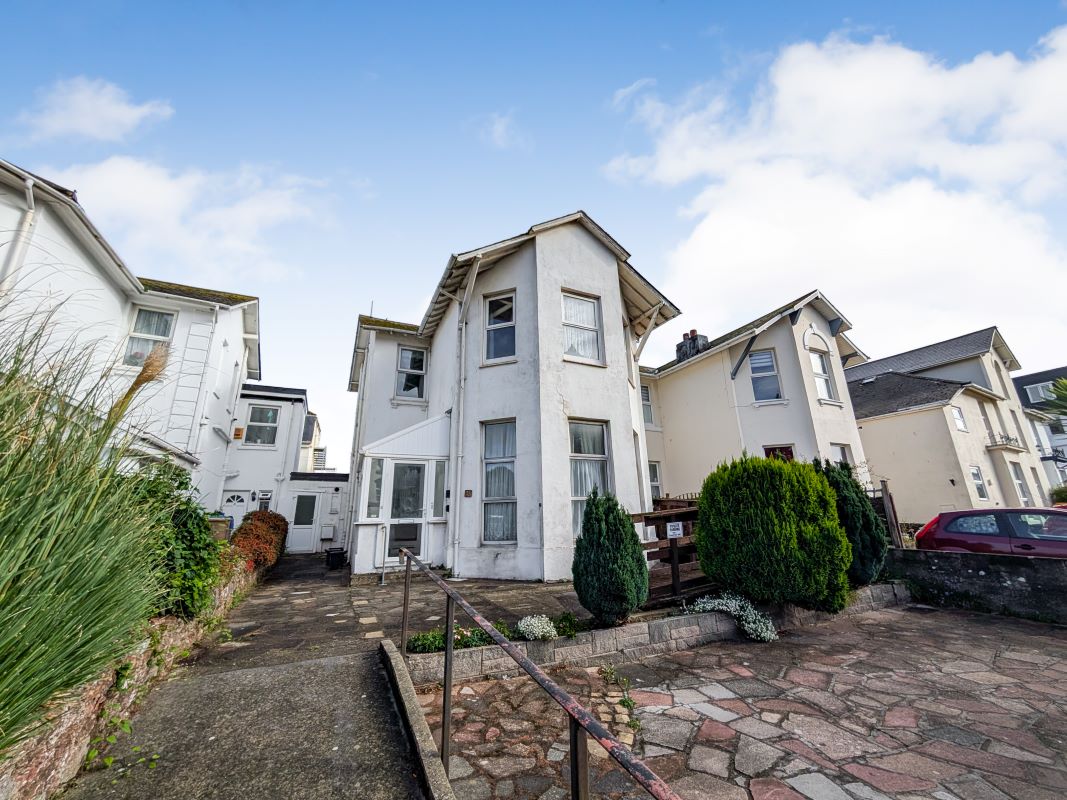 Property for Auction in South Yorkshire - 35a Sands Road, Paignton, Devon, TQ4 6EG