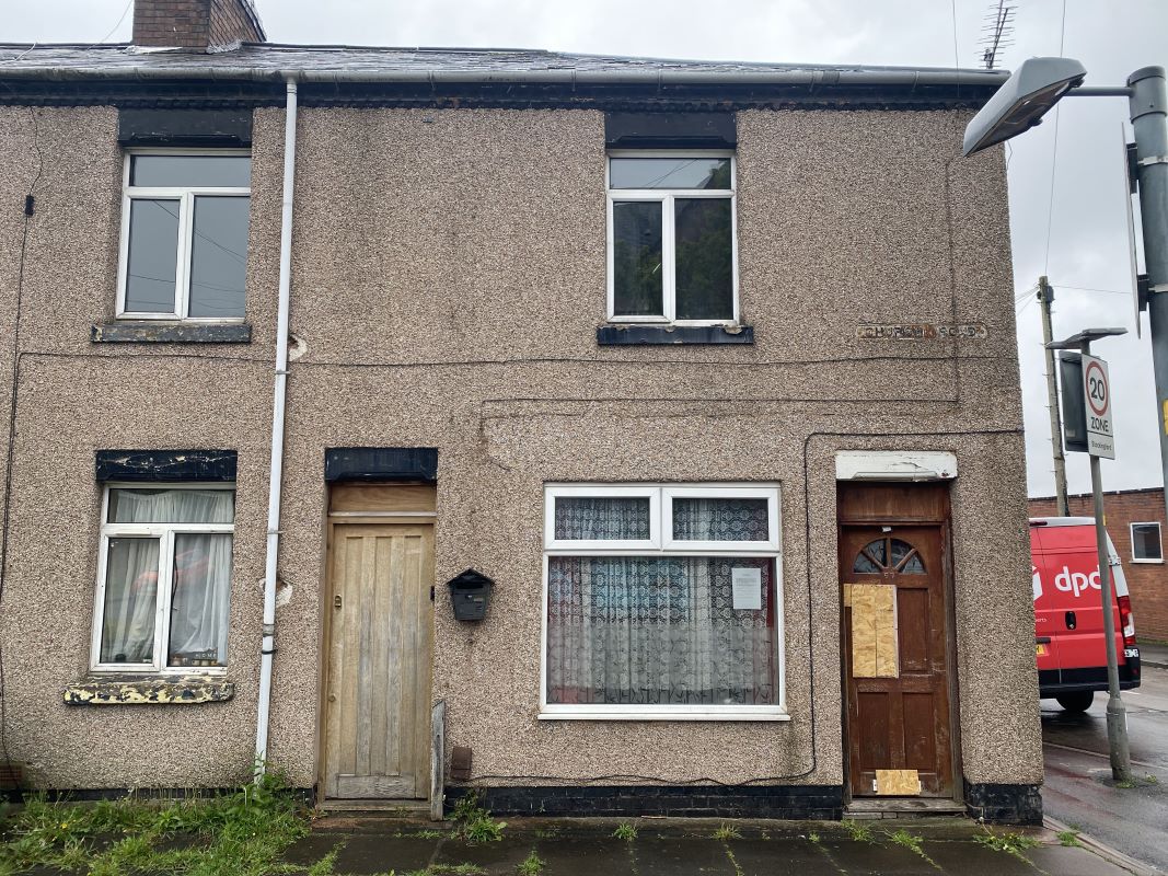 Property for Auction in North West - Flat A, 57-59 Church Road, Nuneaton, Warwickshire, CV10 8LF