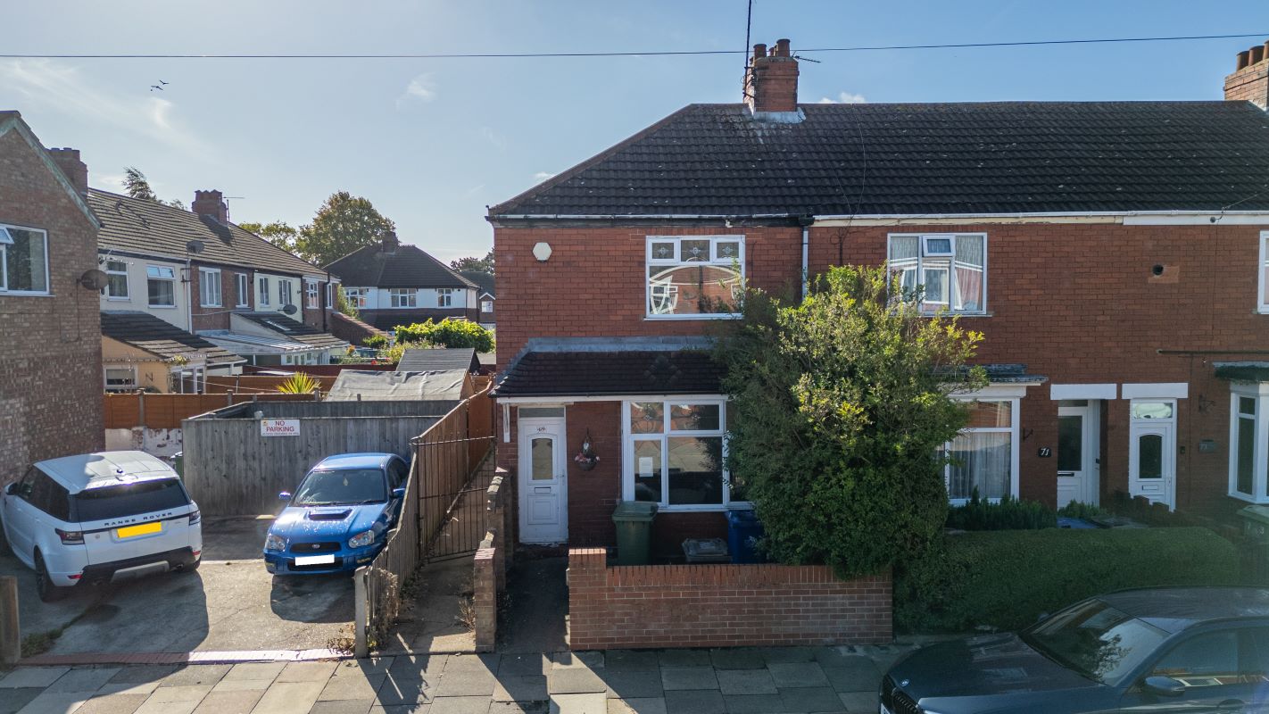 Property for Auction in Lincolnshire - 69 George Street, Cleethorpes, South Humberside, DN35 8PL