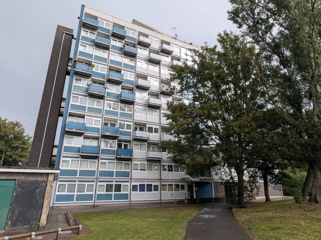 2 Bedroom Second Floor Duplex Flat with Balcony