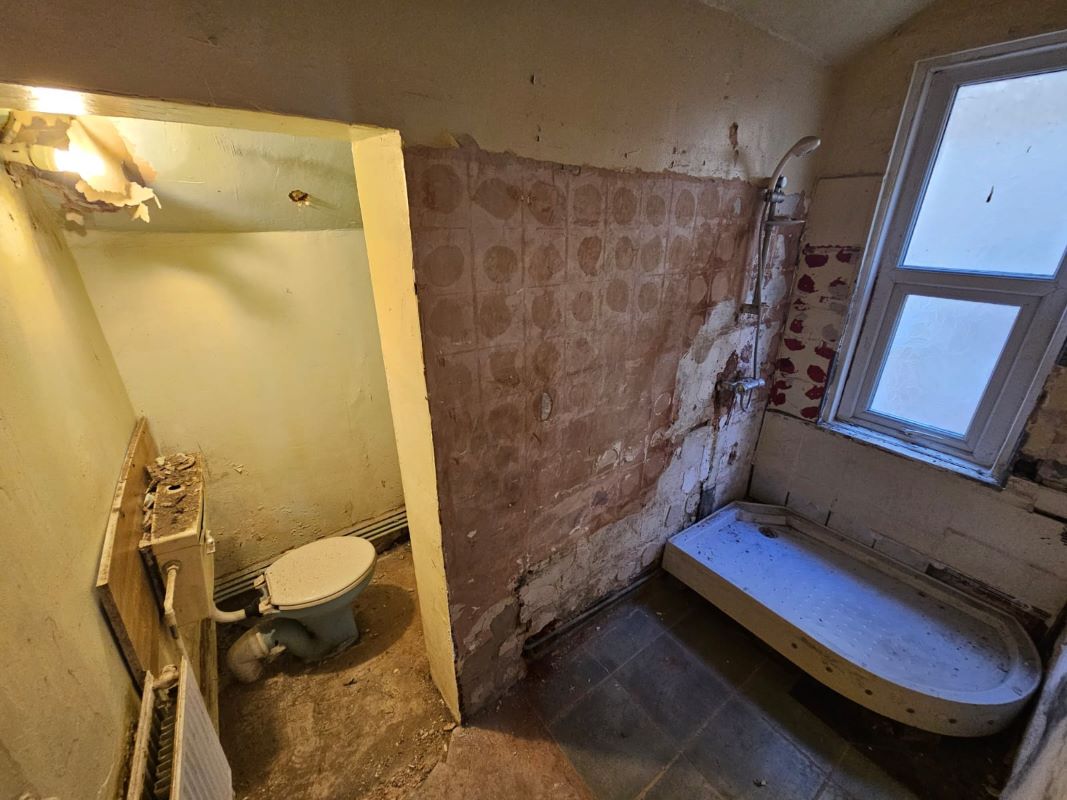 Blackpool, Lancashire, FY1 6AB - Online Auctions