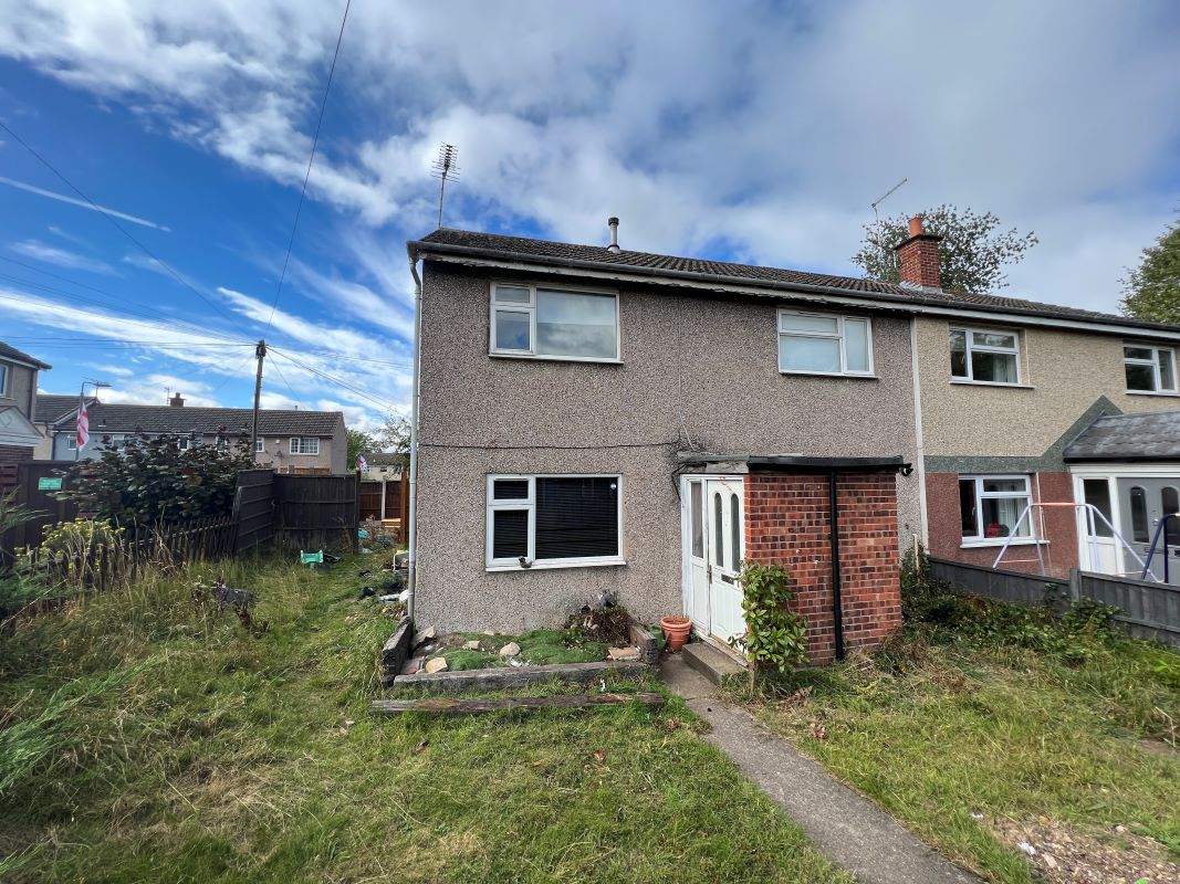Property for Auction in Nottinghamshire & Derby - 2 Mendip Court Carlton-In-Lindrick, Worksop, Nottinghamshire, S81 9HZ