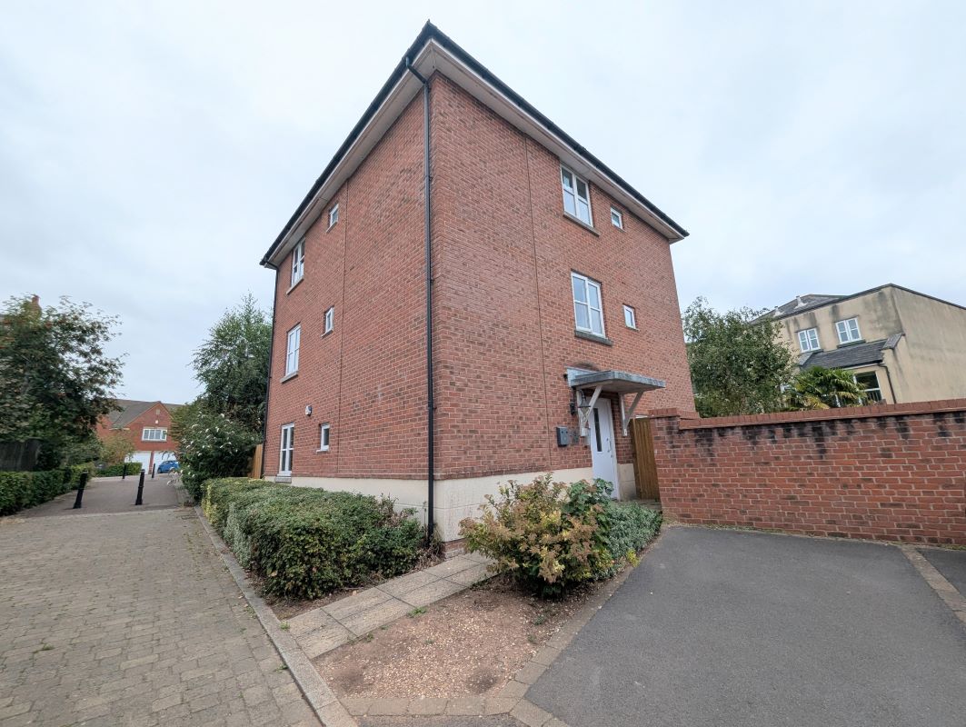 Property for Auction in South West - 8A Royal Victoria Park, Bristol, Avon, BS10 6TD
