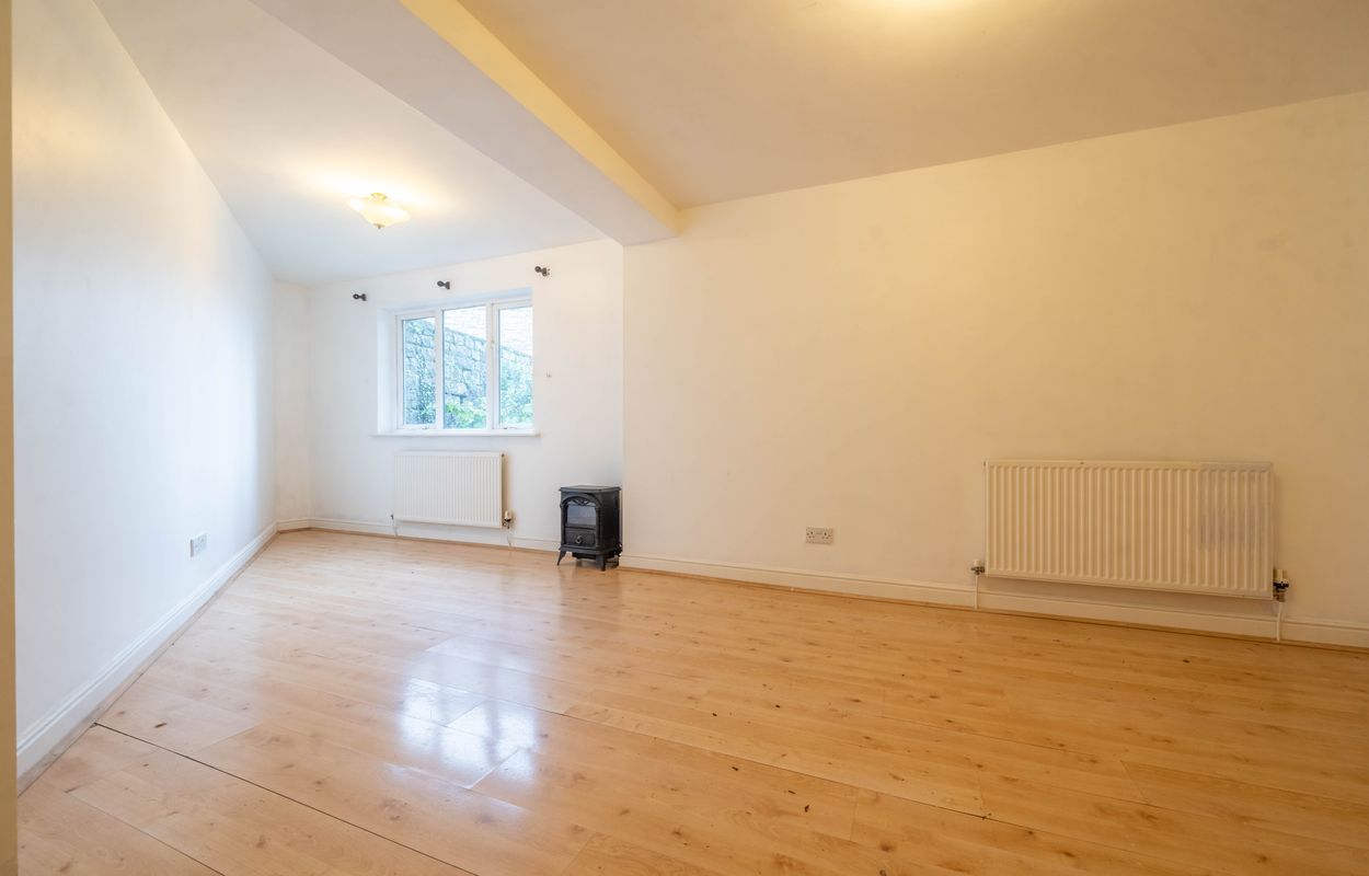 3 Fellside Court, Kendal, Cumbria, LA9 4HB