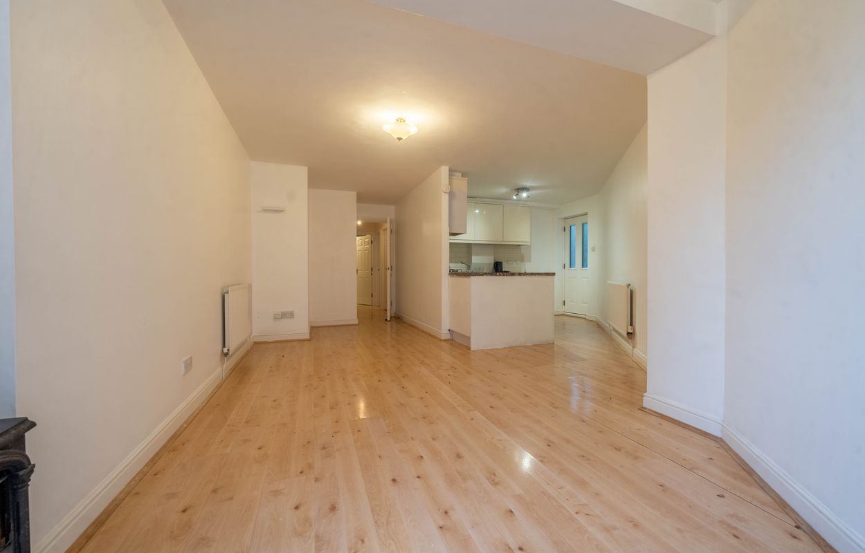 3 Fellside Court, Kendal, Cumbria, LA9 4HB