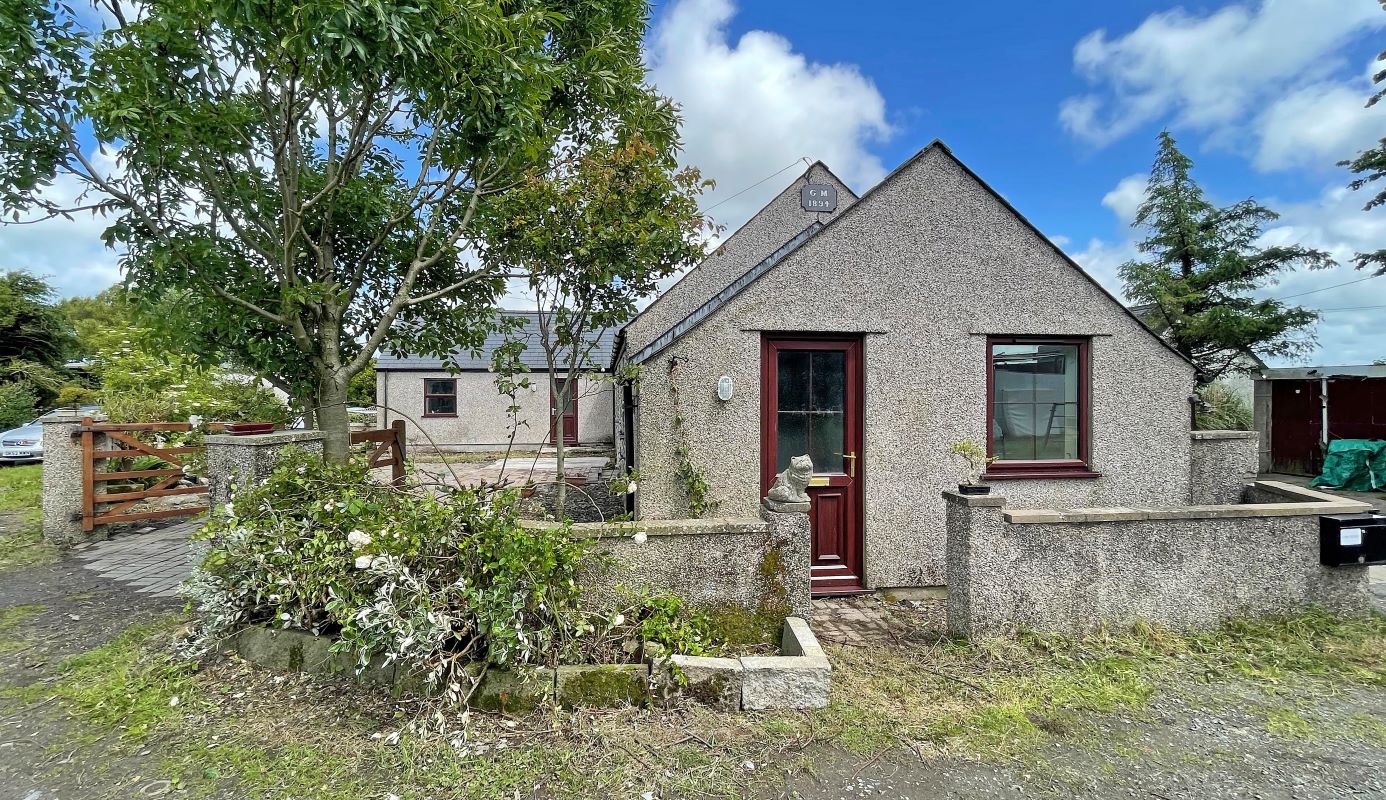 Llyn Y Coed Llantrisant, Holyhead, Gwynedd, LL65 4TN