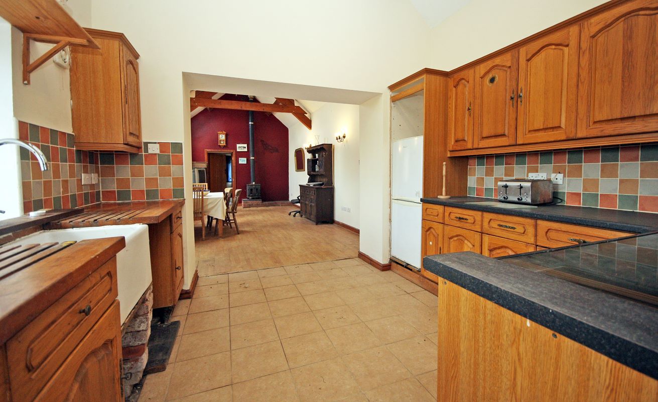 Llyn Y Coed Llantrisant, Holyhead, Gwynedd, LL65 4TN