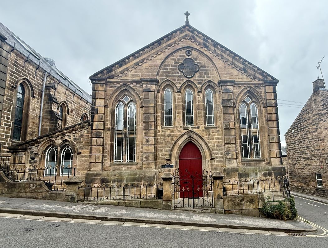 Property for Auction in Nottinghamshire & Derby - Apartment 7 Old Methodist Church Bank Road, Matlock, Derbyshire, DE4 3GL