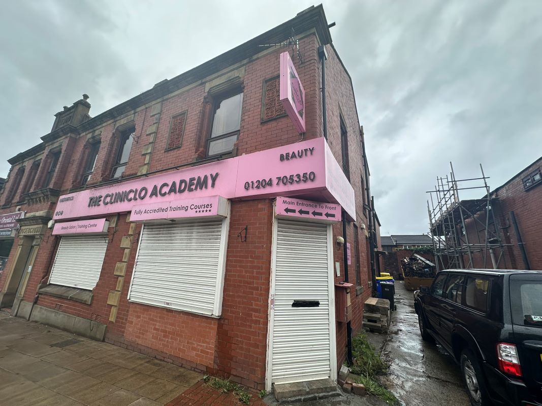 65 Market Street Farnworth, Bolton, Lancashire, BL4 7NS