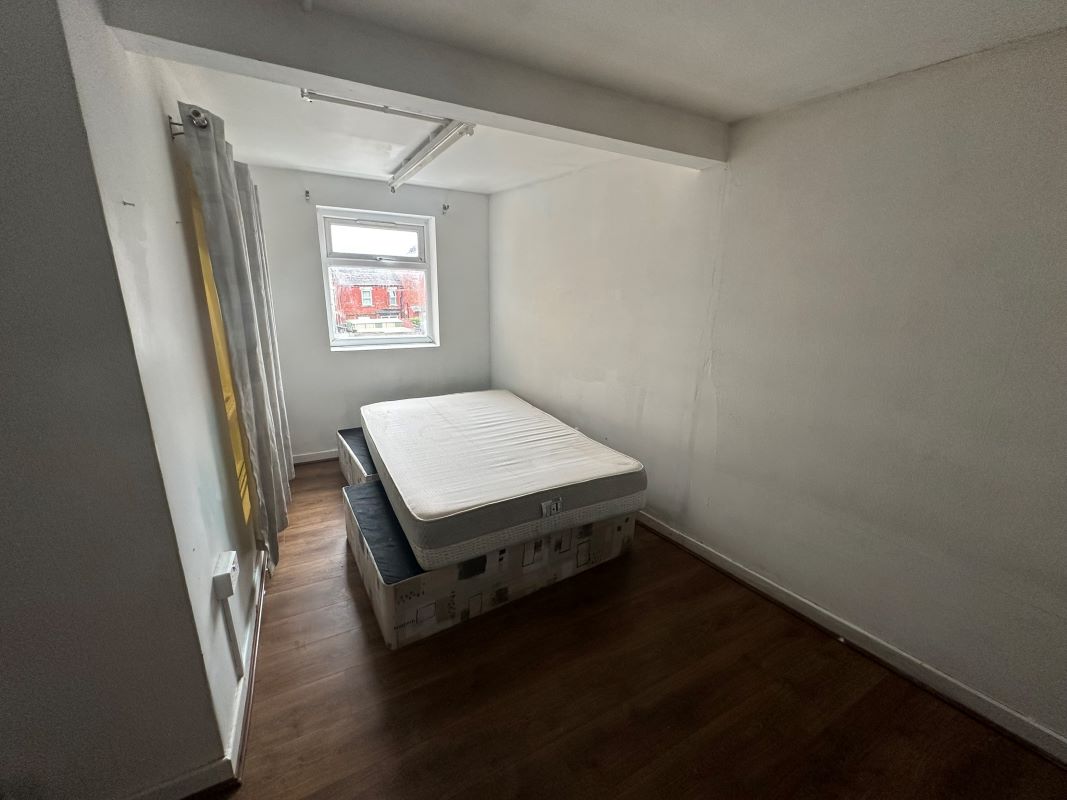 65 Market Street Farnworth, Bolton, Lancashire, BL4 7NS