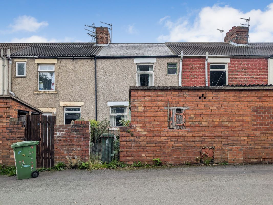 Property for Auction in Lincolnshire - 48 Pasture Row Eldon, Bishop Auckland, County Durham, DL14 8UZ