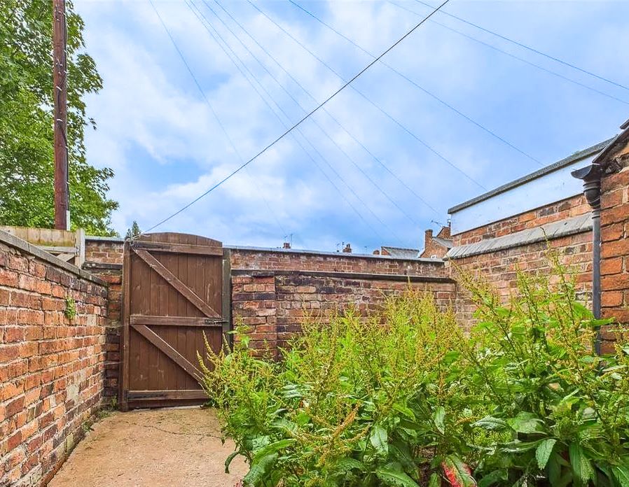 7 Brook Street, Crewe, Cheshire, CW2 7DE