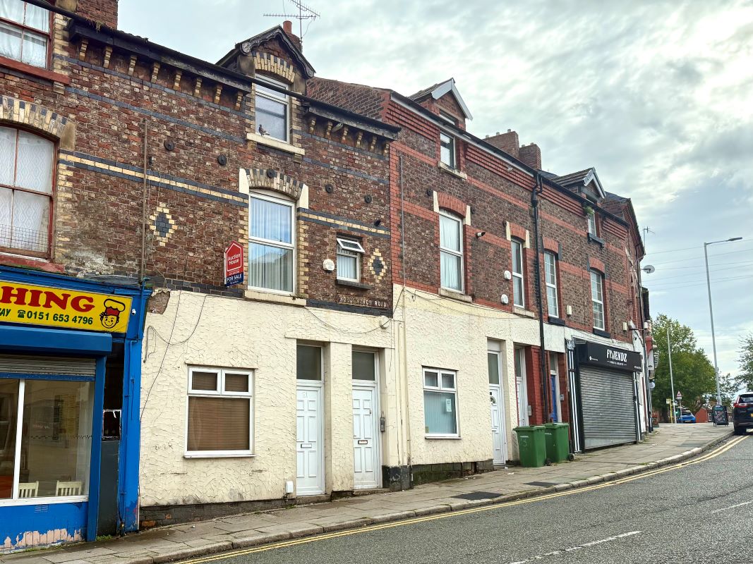 Property for Auction in Cheshire, Staffordshire & Shropshire - 81 Woodchurch Road, Birkenhead, Merseyside, CH42 9LH