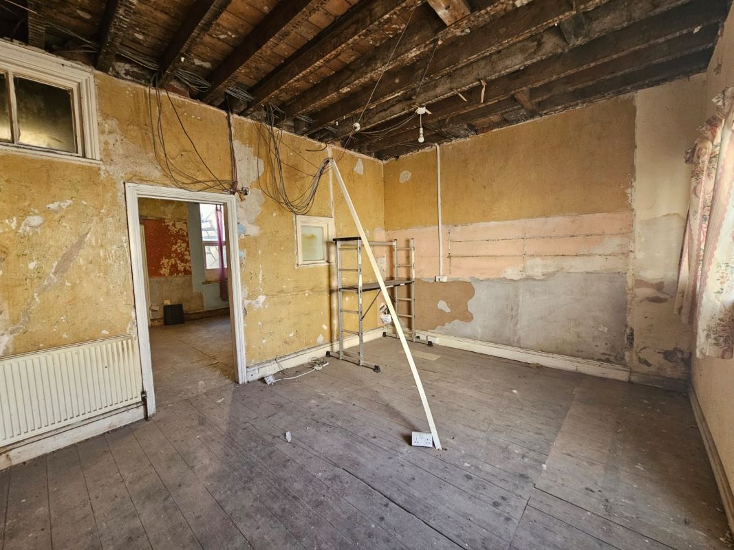 Blackpool, Lancashire, FY1 6AB - Online Auctions