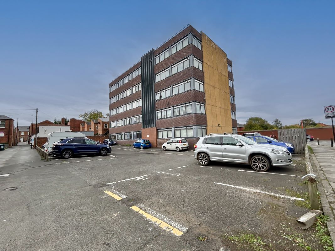 Property for Auction in North East - 25 Stephenson House Stephenson Street, North Shields, Tyne and Wear, NE30 1QA