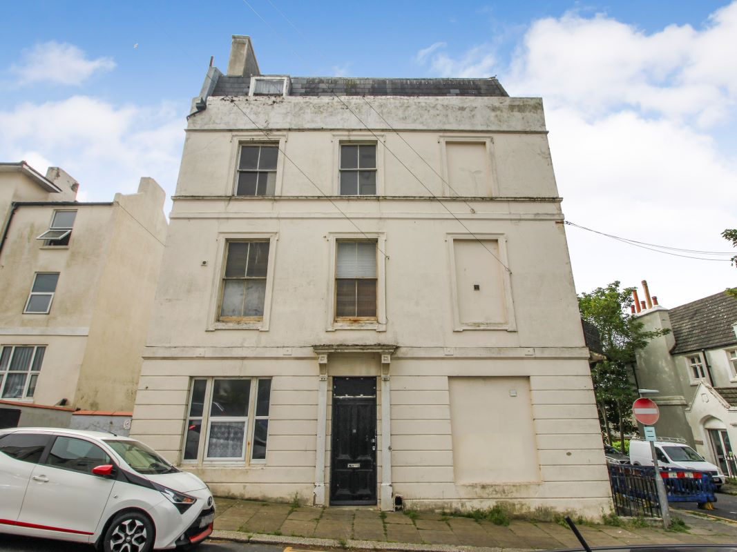 Third Floor Flat 5, 12 Villa Road, St Leonards-on-Sea, East Sussex, TN37 6EJ