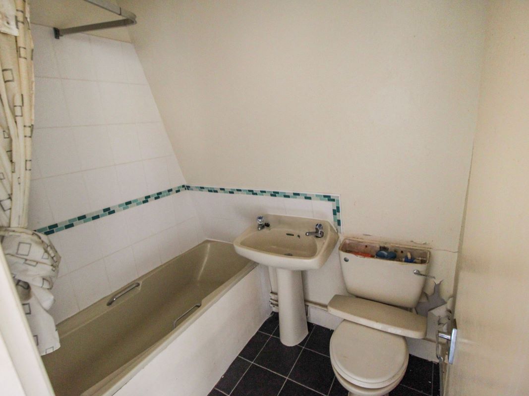 Third Floor Flat 5, 12 Villa Road, St Leonards-on-Sea, East Sussex, TN37 6EJ