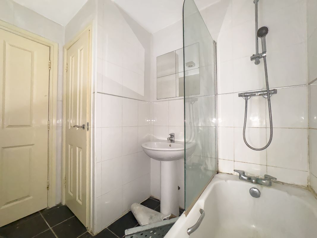 Flat 9 220-221 High Street West, Sunderland, Tyne and Wear, SR1 1TZ